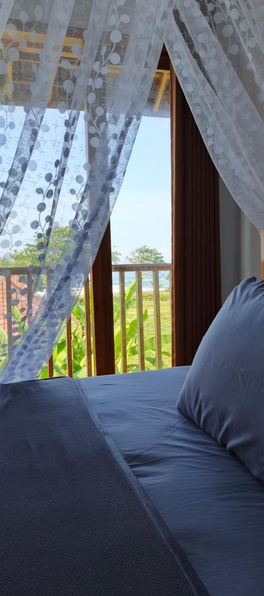 Friend House Stay & Surf Airsatang Eksteriør billede