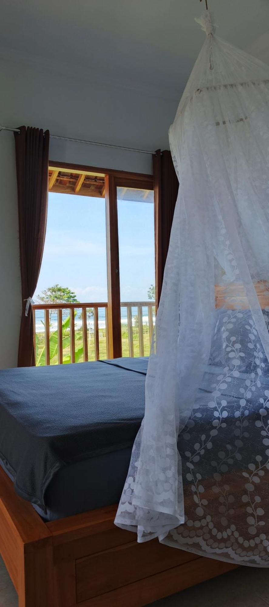 Friend House Stay & Surf Airsatang Eksteriør billede