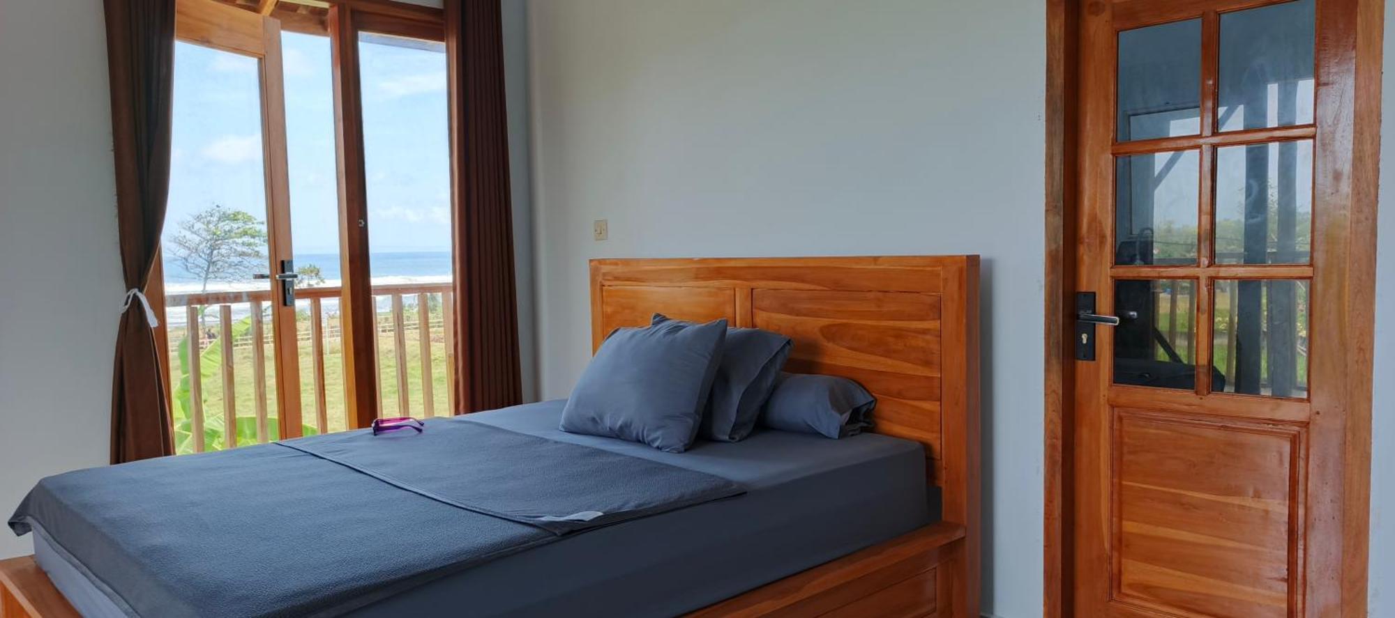 Friend House Stay & Surf Airsatang Eksteriør billede