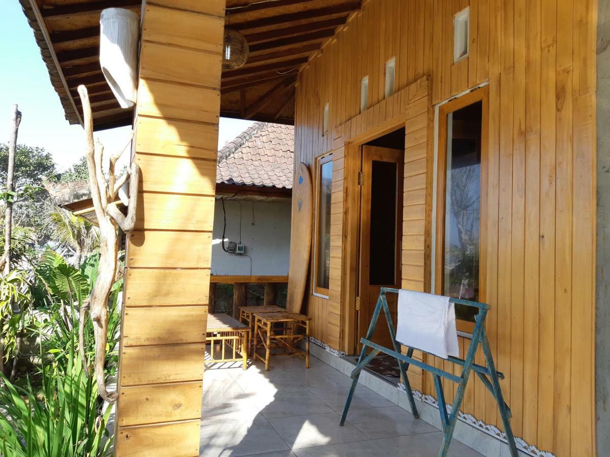 Friend House Stay & Surf Airsatang Eksteriør billede